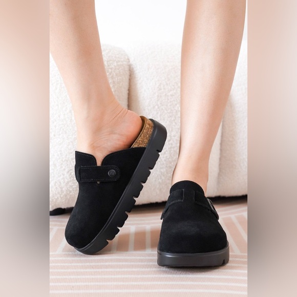 Project Cloud Benton black slip on mules clogs - Picture 2 of 14